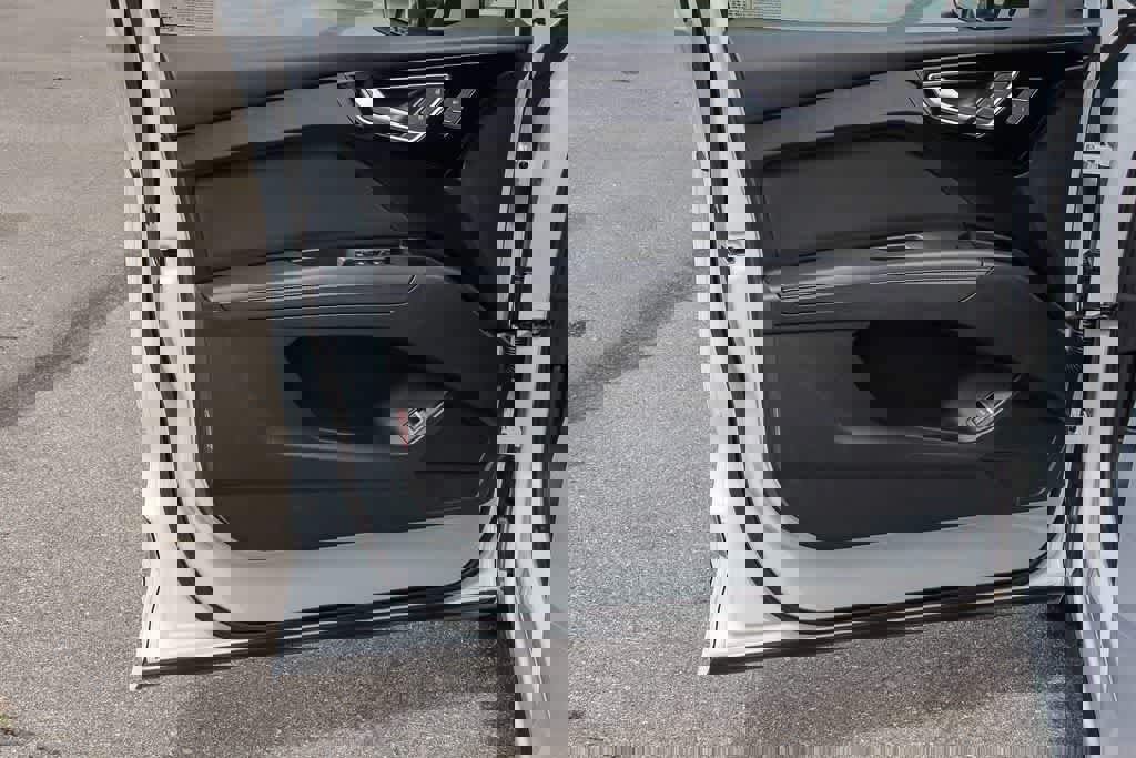 Used 2023 Audi Q4 e-tron Prestige image 22