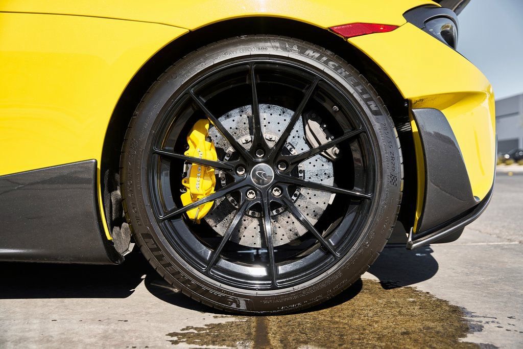 Used 2019 McLaren 600LT image 21