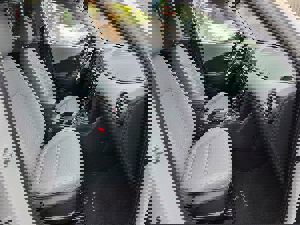 Used 2019 Hyundai Kona Limited image 16