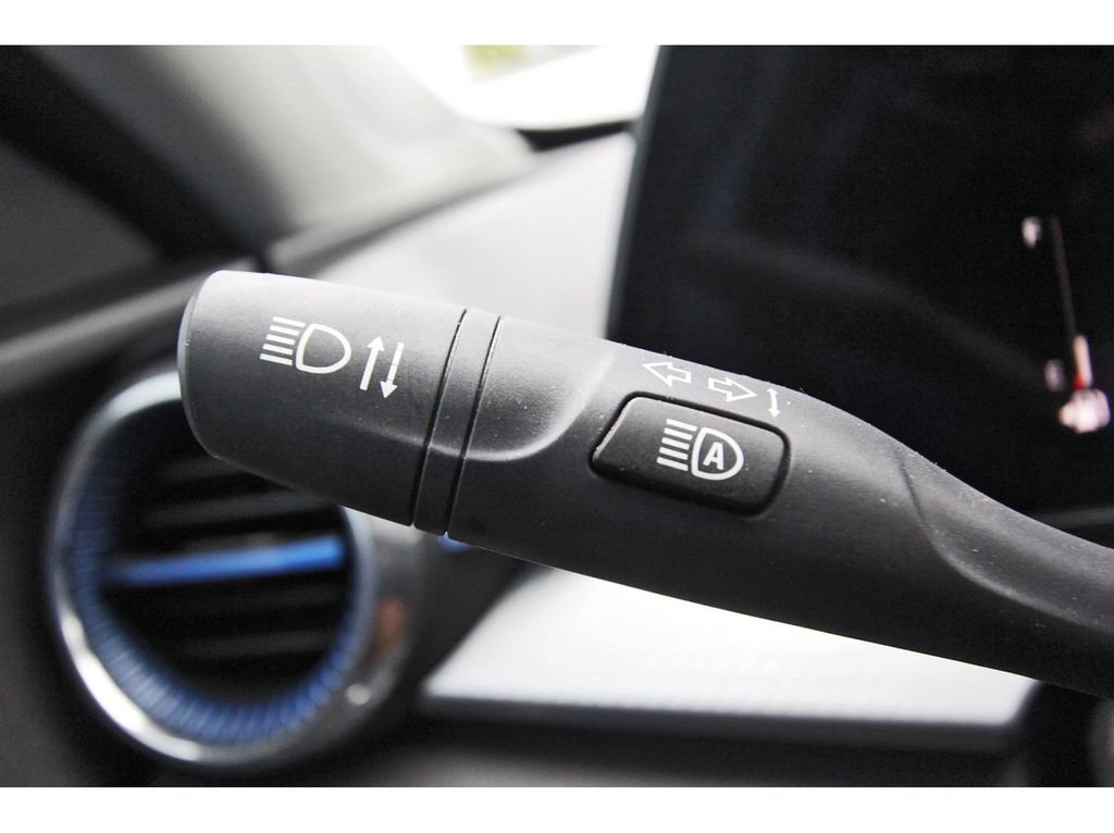 Used 2025 Chevrolet Trax LT w/ Driver Confidence Package image 17