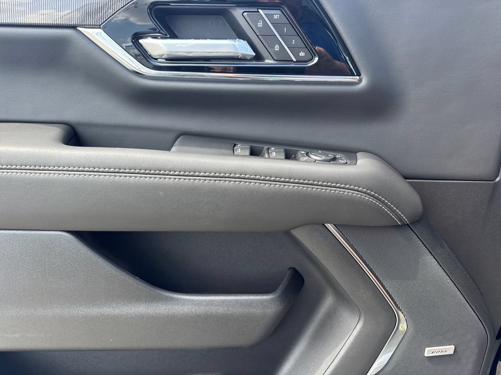 New 2026 GMC Yukon XL Elevation w/ Elevation Premium Package AWD/4WD image 16