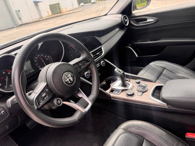 Used 2021 Alfa Romeo Giulia Ti w/ Nero Edizione RWD image 10