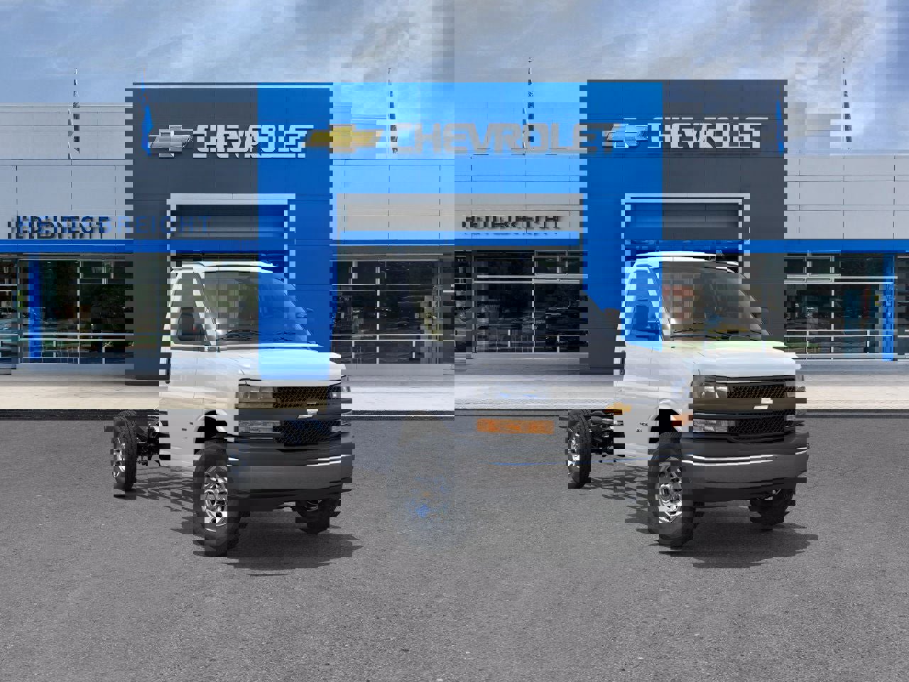 New 2026 Chevrolet Express 3500 image 25