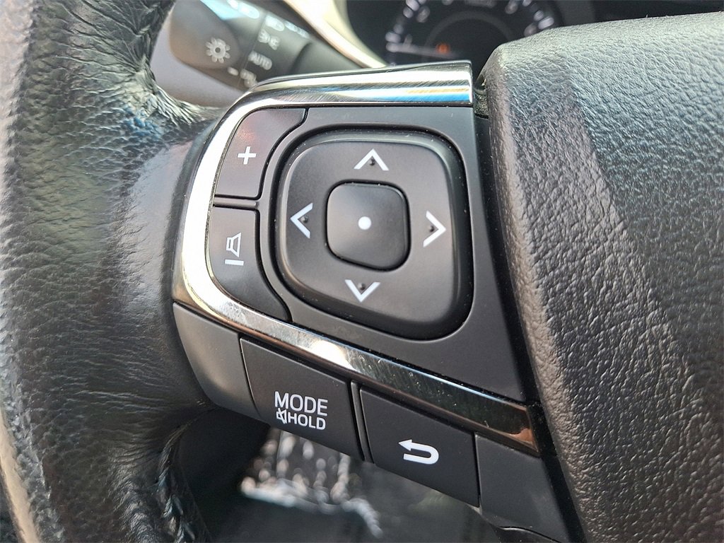 Used 2018 Toyota Avalon XLE Premium image 21