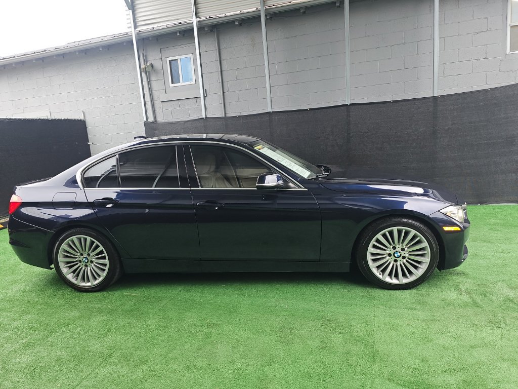 Used 2014 BMW 328i Sedan RWD image 2