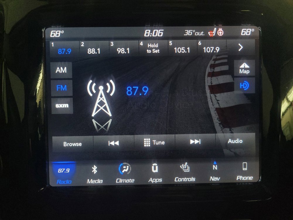 Used 2019 Jeep Cherokee Limited image 25
