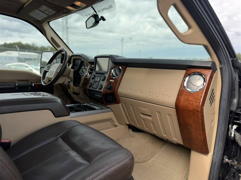 Used 2016 Ford F250 King Ranch w/ King Ranch Package AWD/4WD image 36