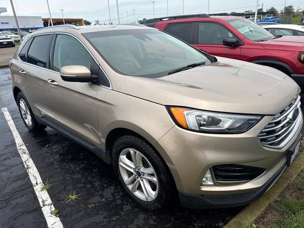 Used 2020 Ford Edge SEL w/ Convenience Package AWD/4WD image 4