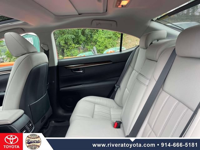 Used 2018 Lexus ES 350 w/ Luxury Package w/Wood Trim FWD image 13