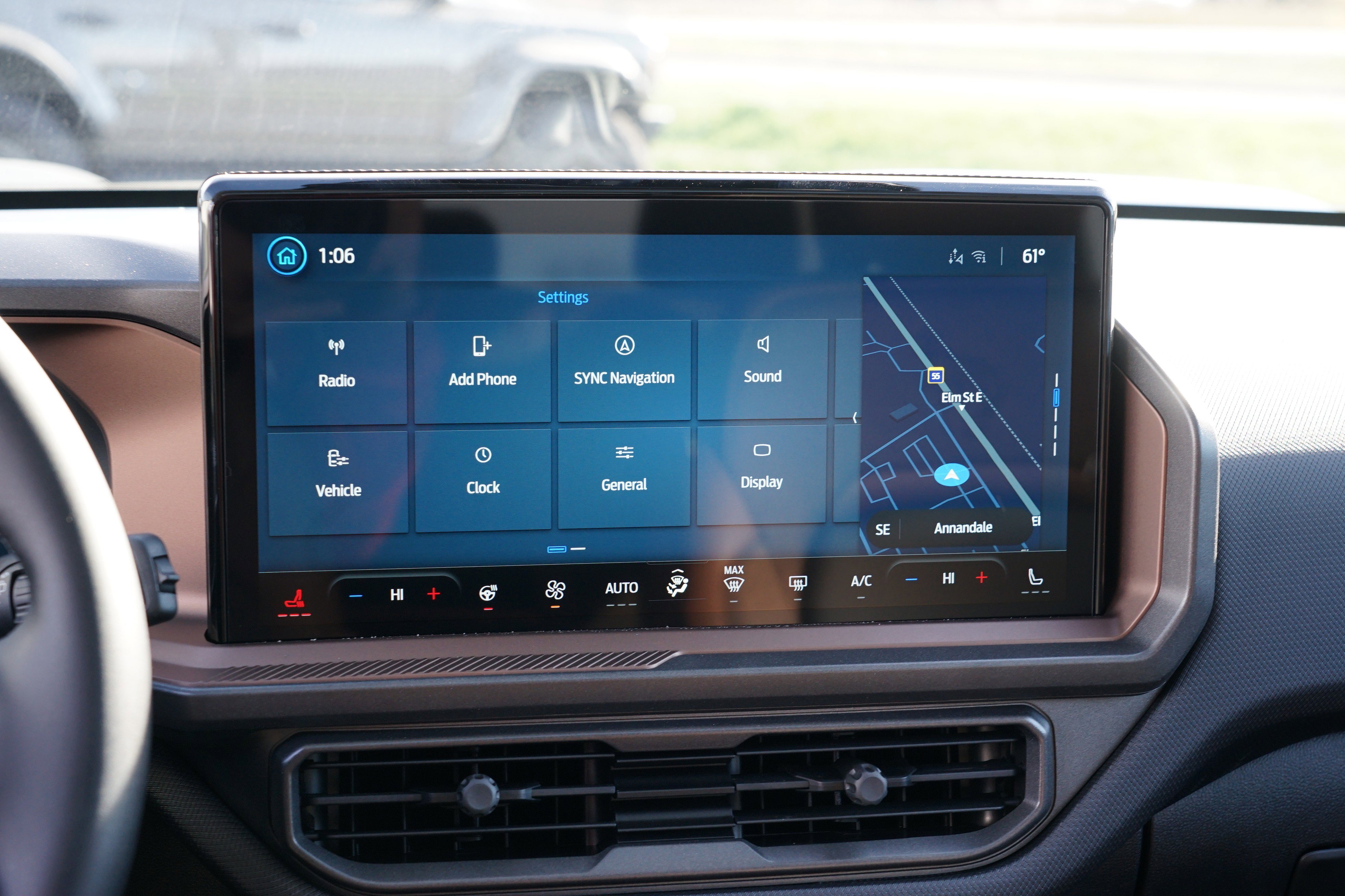 New 2025 Ford Bronco Sport Outer Banks w/ Outer Banks Tech Package+ AWD/4WD image 21