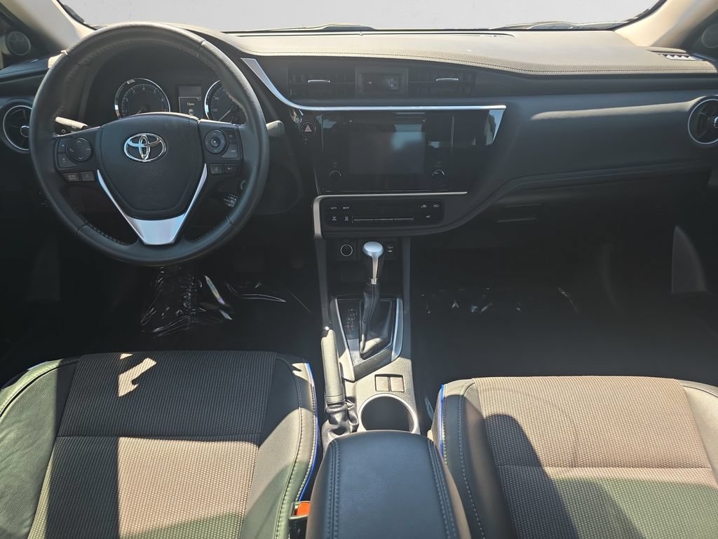 Used 2018 Toyota Corolla SE FWD image 11
