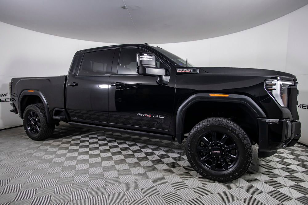 Used 2024 GMC Sierra 2500 AT4 w/ AT4 Premium Plus Package AWD/4WD image 2