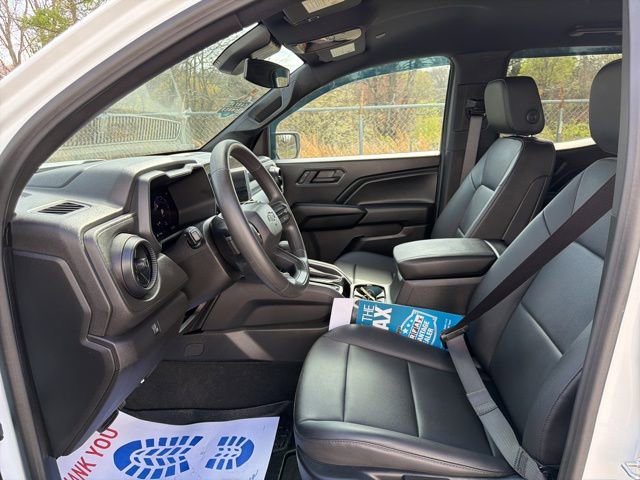 Used 2024 Chevrolet Colorado Trail Boss w/ LPO, Dark Essentials Package image 20