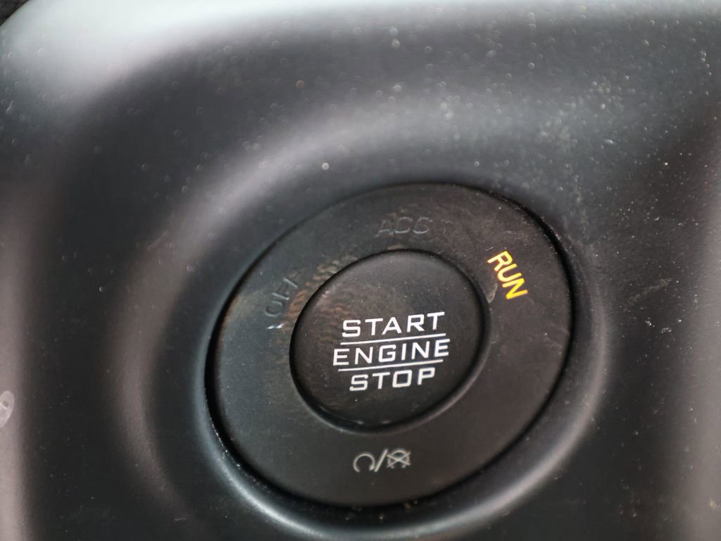 Used 2023 Jeep Wrangler Sport S image 31
