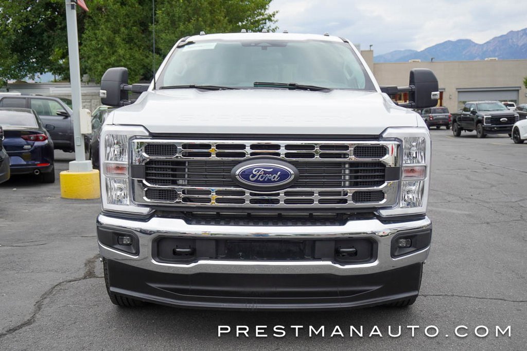 Used 2025 Ford F350 XL w/ XL Chrome Package image 13