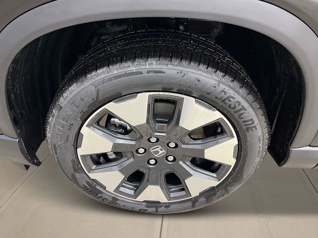New 2026 Honda Pilot Touring image 12