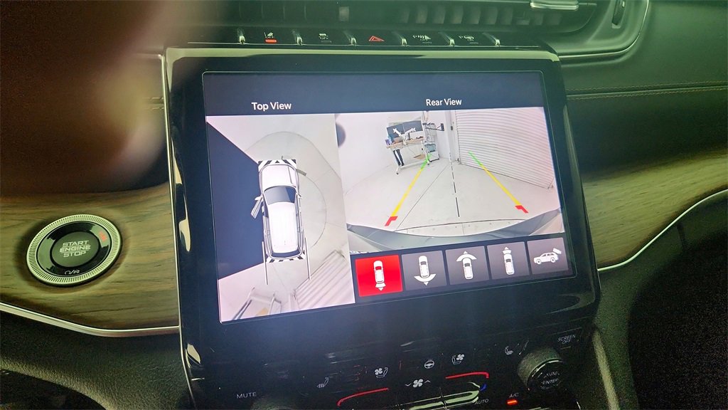 Used 2021 Jeep Grand Cherokee L Summit w/ Luxury Tech Group V image 20