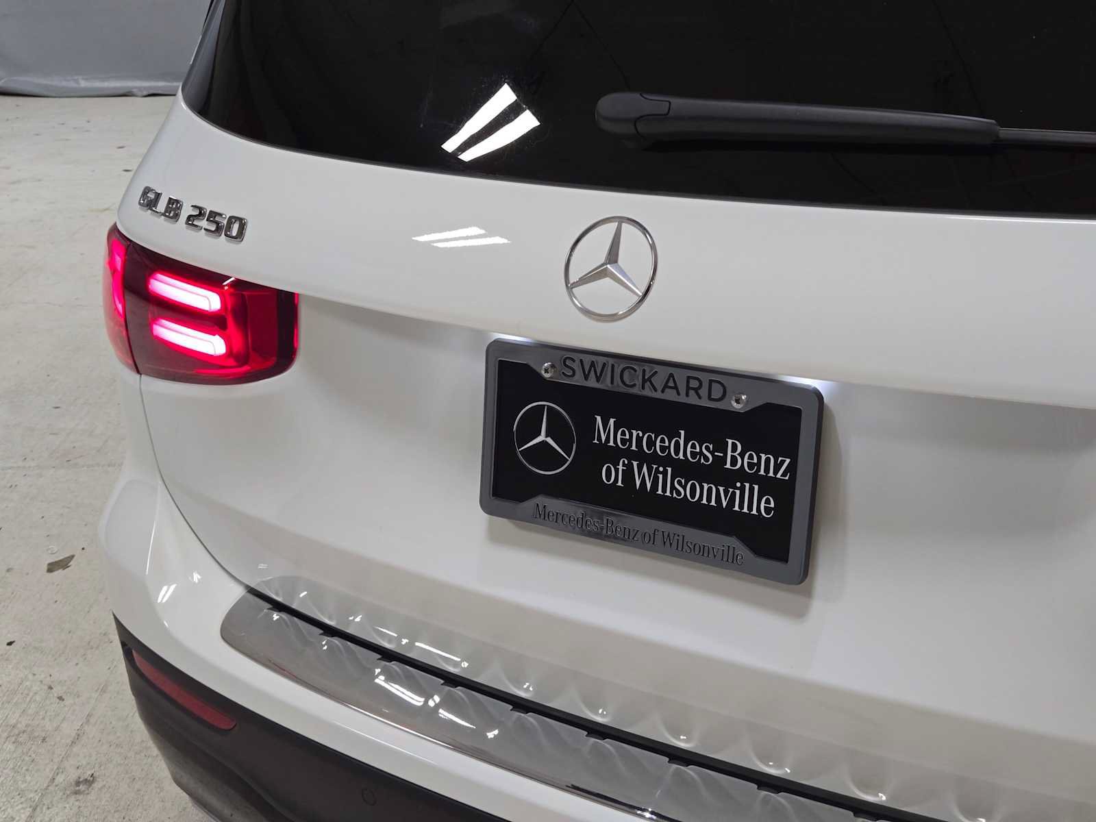 New 2026 Mercedes-Benz GLB 250 4MATIC image 13