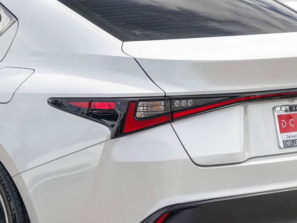 Used 2022 Lexus IS 300 image 7