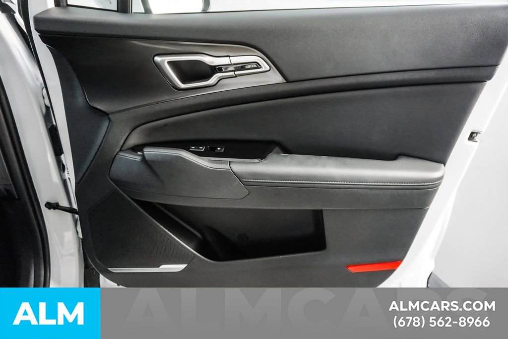 Used 2025 Kia Sportage EX w/ Premium Package FWD image 45