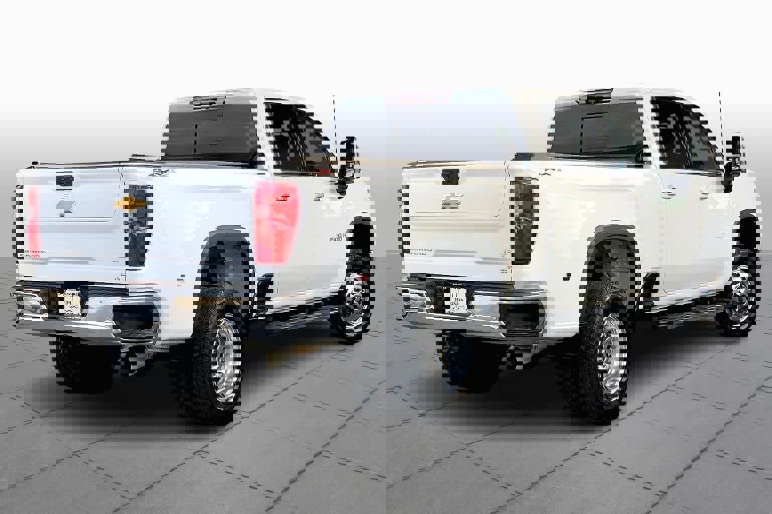 Used 2022 Chevrolet Silverado 3500 LTZ w/ LTZ Plus Package image 13