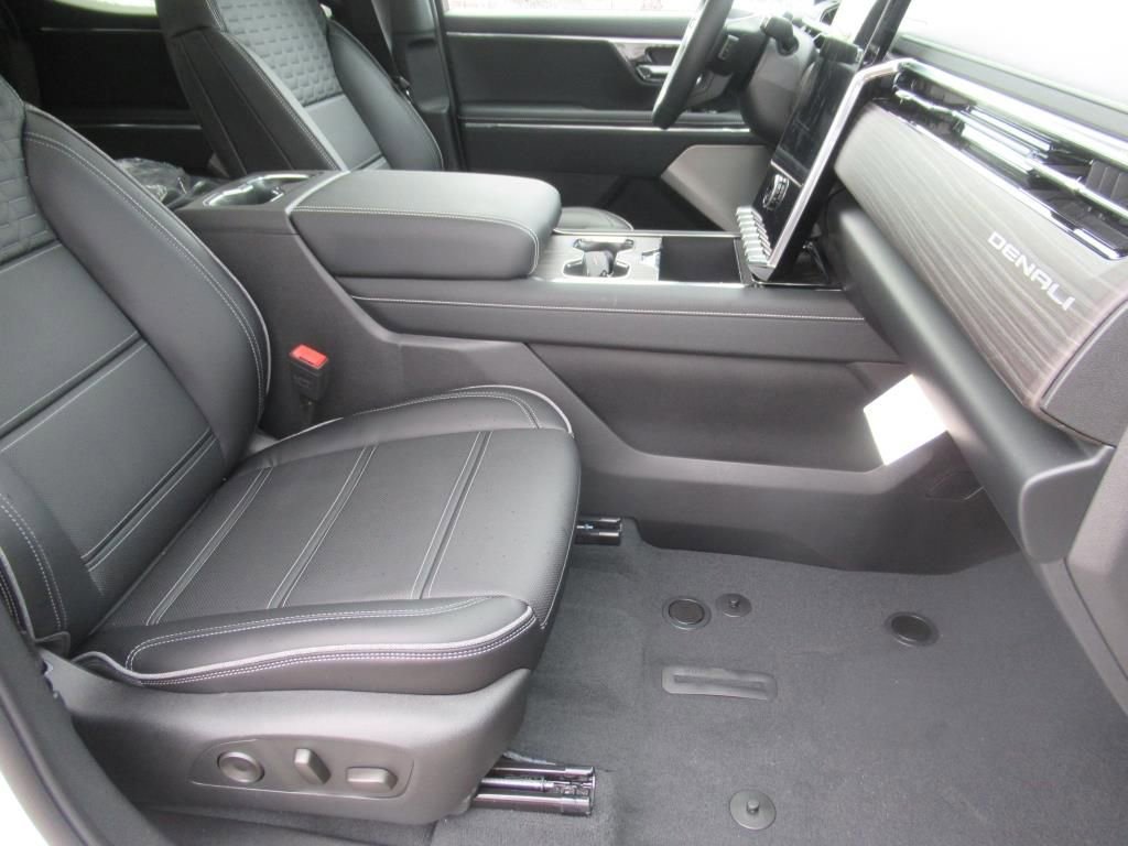 New 2025 GMC Sierra EV Denali image 10