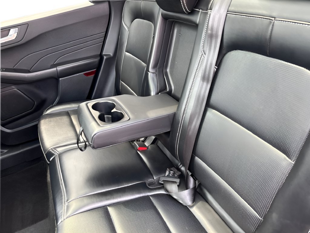 Used 2025 Ford Escape Platinum AWD/4WD image 28