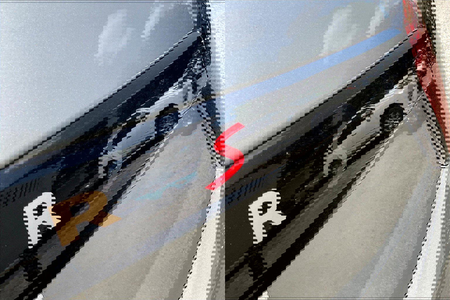 Certified 2025 MINI Cooper S image 9