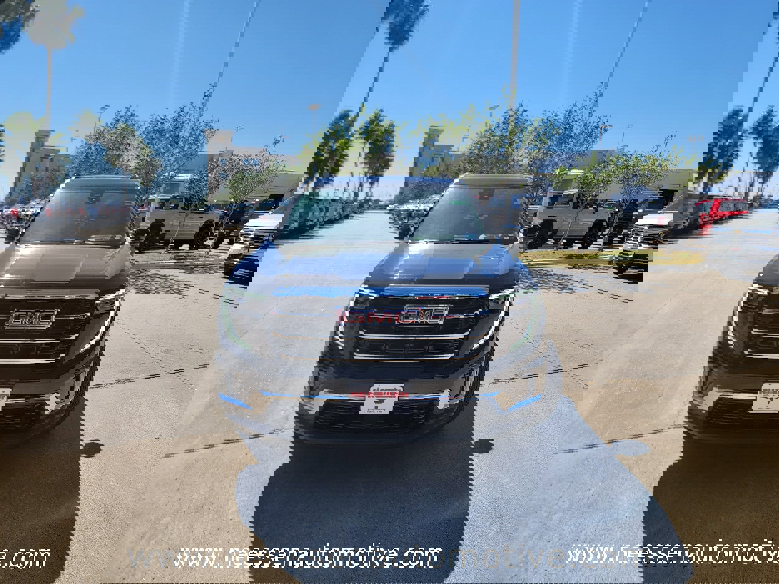 Used 2024 GMC Acadia Elevation w/ Trailering Package image 2