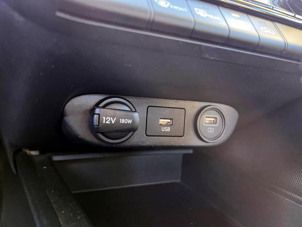 Certified 2022 Hyundai Elantra SEL image 20