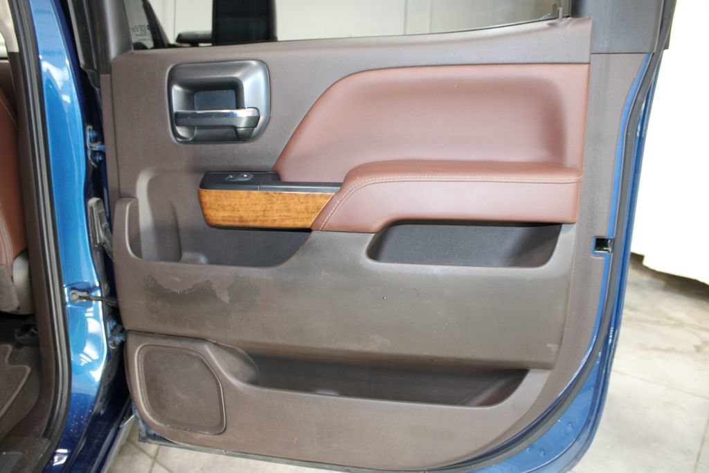 Used 2019 Chevrolet Silverado 2500 High Country w/ Duramax Plus Package AWD/4WD image 34