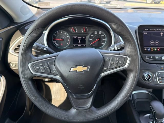 Used 2023 Chevrolet Malibu LT FWD image 12