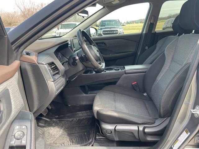 Used 2021 Nissan Rogue S image 8