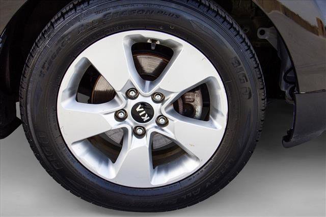 Used 2017 Kia Soul image 9