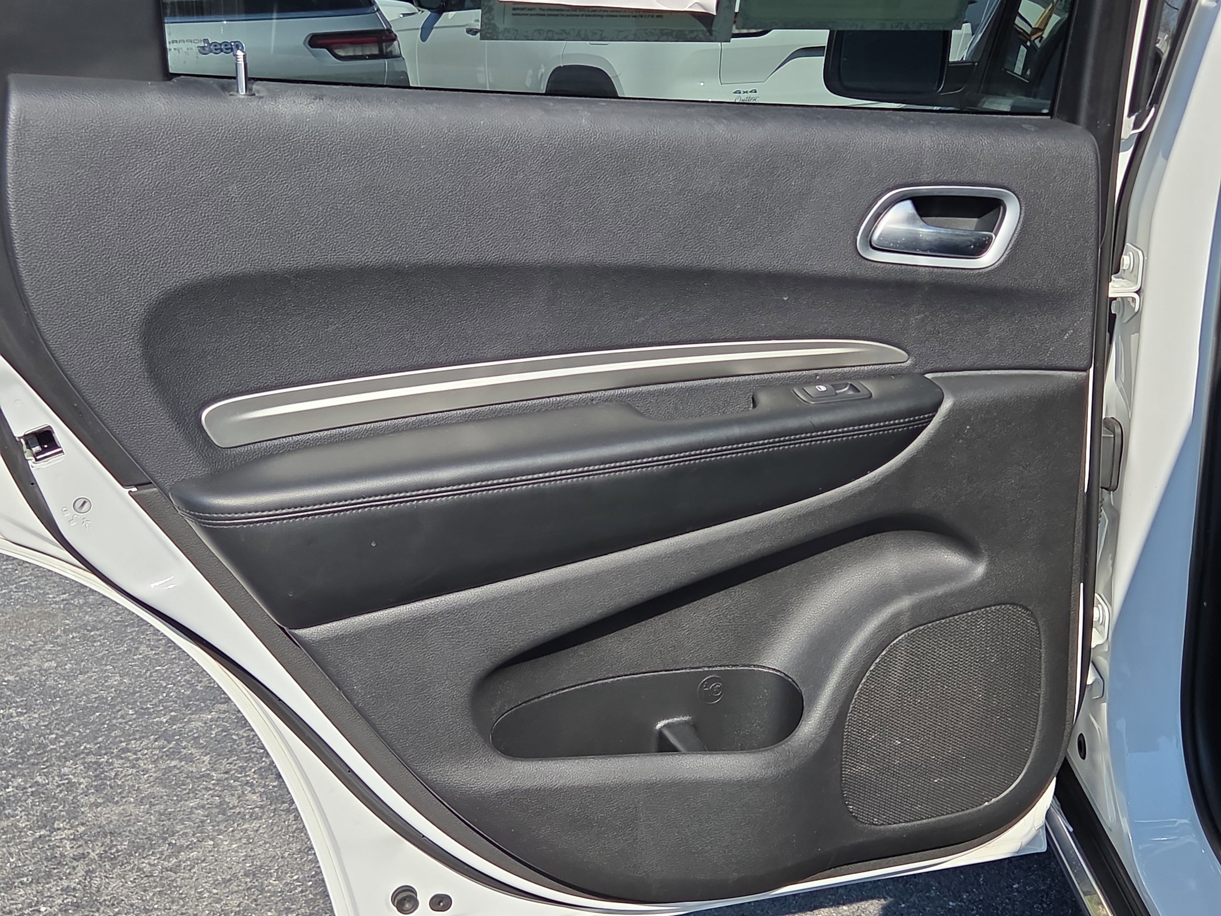 Certified 2019 Dodge Durango SXT w/ 3rd Row Seating Group AWD/4WD image 23