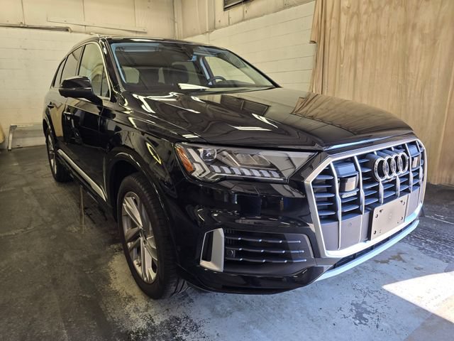 Used 2023 Audi Q7 3.0T Premium Plus AWD/4WD image 5