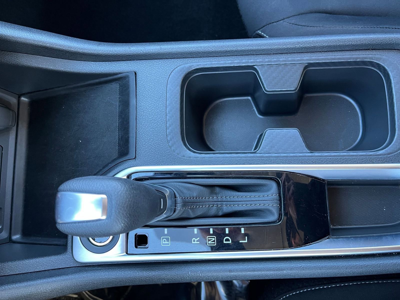 Used 2025 Nissan Sentra SV image 38