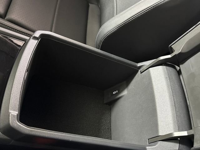 Used 2023 Volkswagen Atlas SE w/ Black Wheel Package image 38