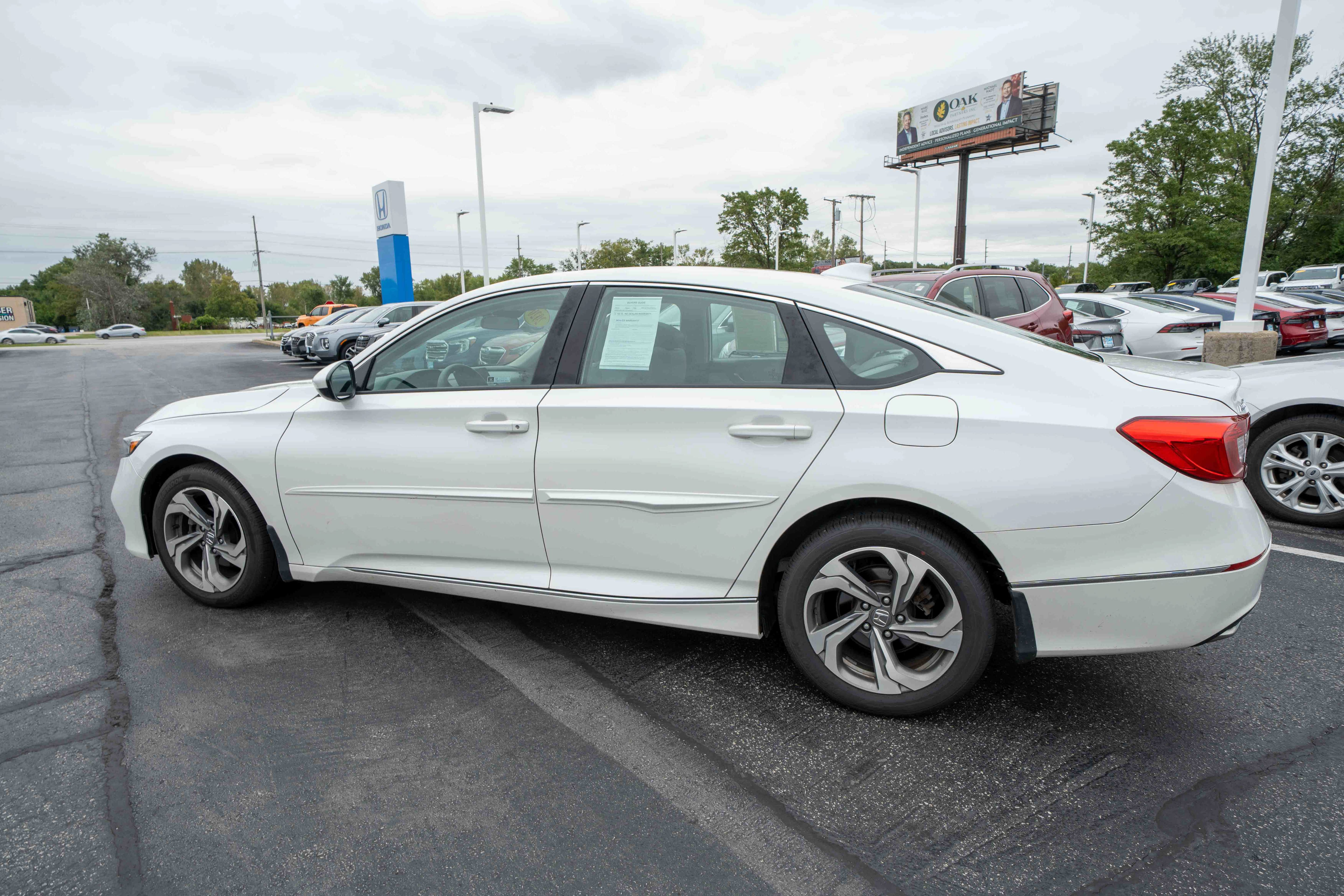 Used 2020 Honda Accord EX image 4