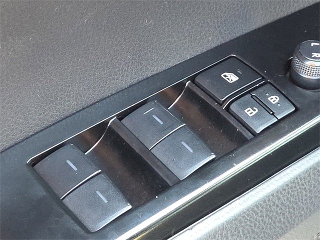 Used 2025 Toyota Camry LE image 19