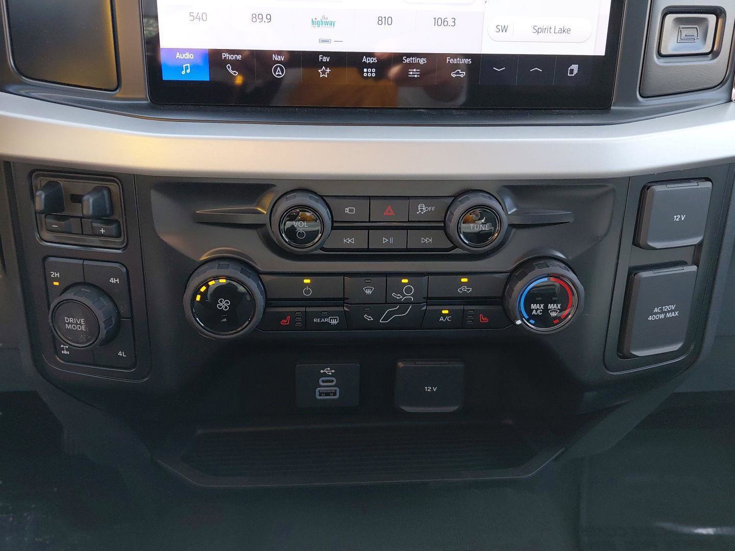 New 2026 Ford F350 XLT w/ XLT Premium Package image 29