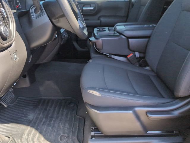 Used 2025 Chevrolet Silverado 2500 Custom w/ Custom Blackout Package image 18