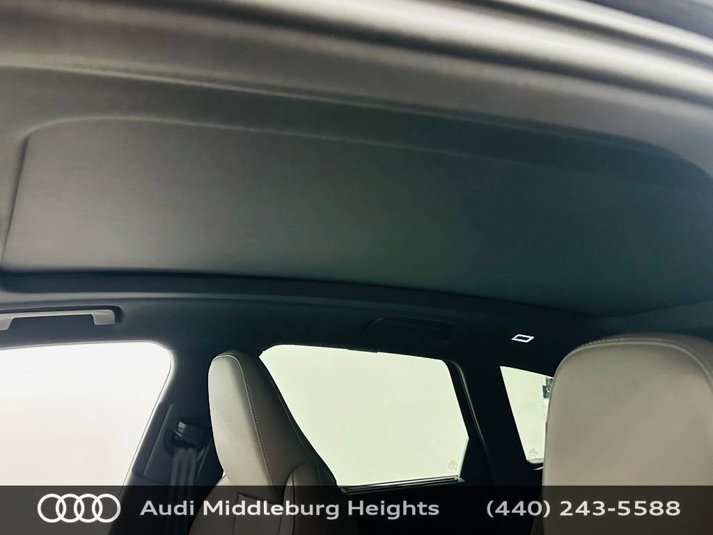 Certified 2025 Audi Q5 Premium Plus w/ Premium Plus AWD/4WD image 24