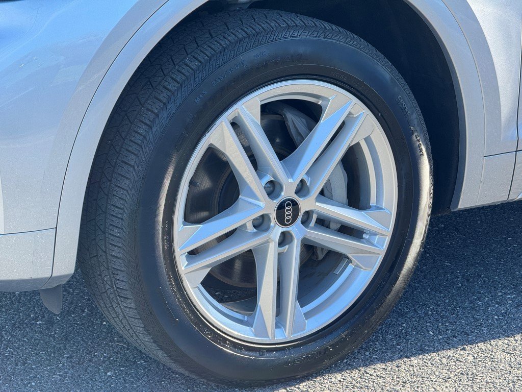 Certified 2024 Audi Q5 e Premium w/ Convenience Package image 8