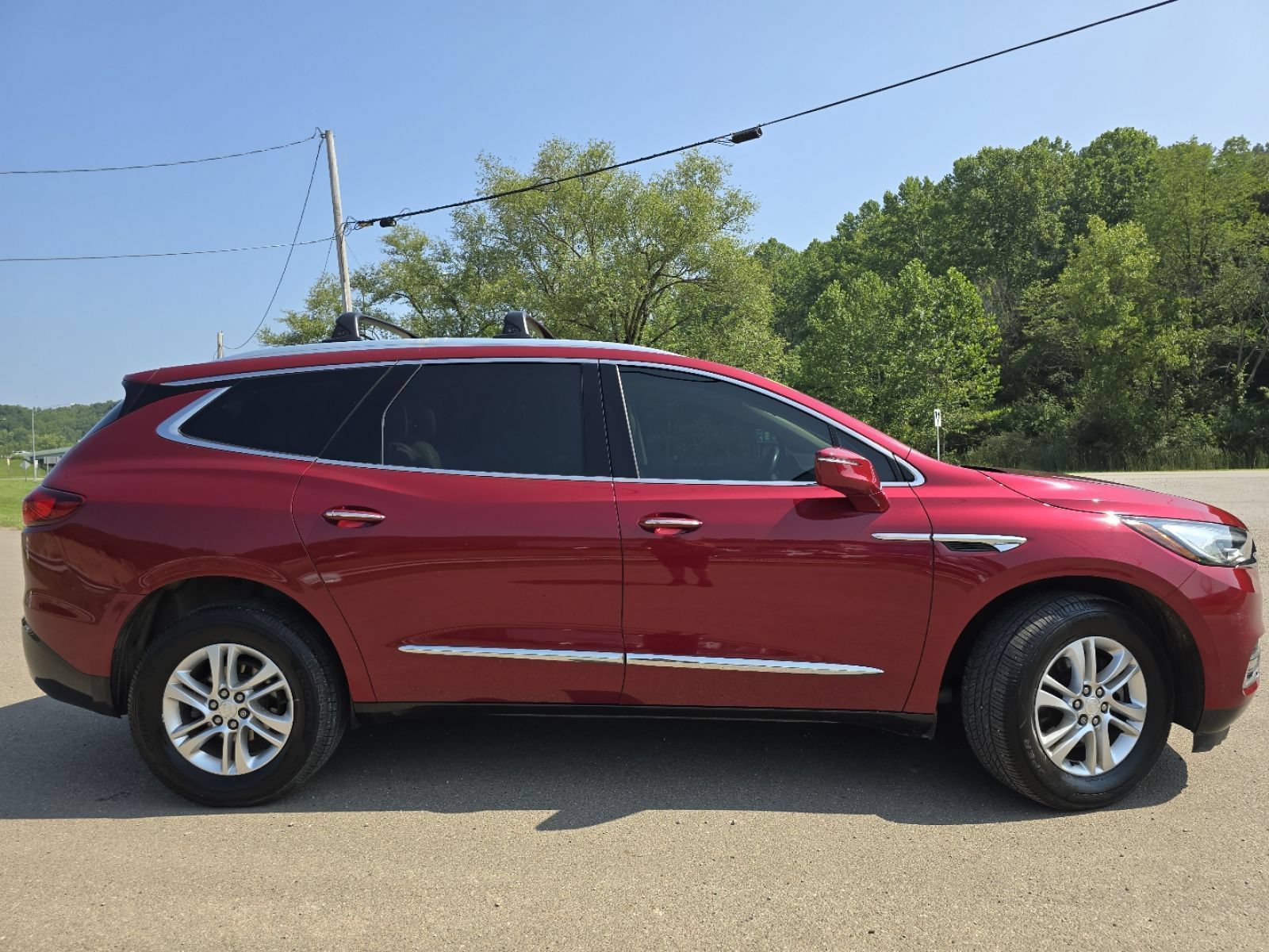 Used 2019 Buick Enclave Essence AWD/4WD image 20