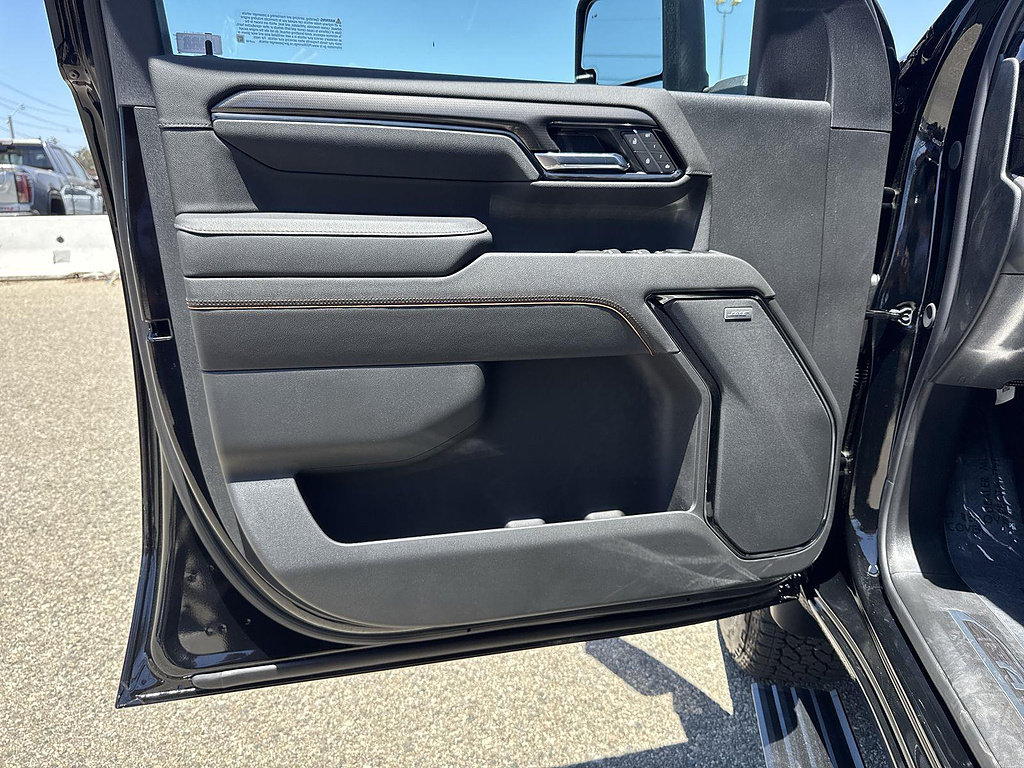 New 2026 GMC Sierra 2500 AT4 w/ AT4 Premium Plus Package AWD/4WD image 19