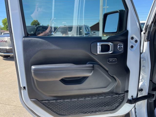 Used 2021 Jeep Gladiator Rubicon w/ LED Lighting Group AWD/4WD image 10