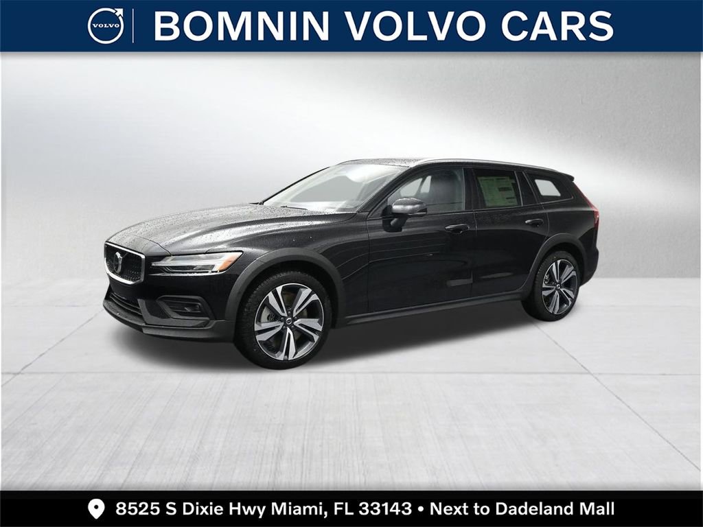 New 2026 Volvo V60 B5 Cross Country Plus AWD/4WD image 1
