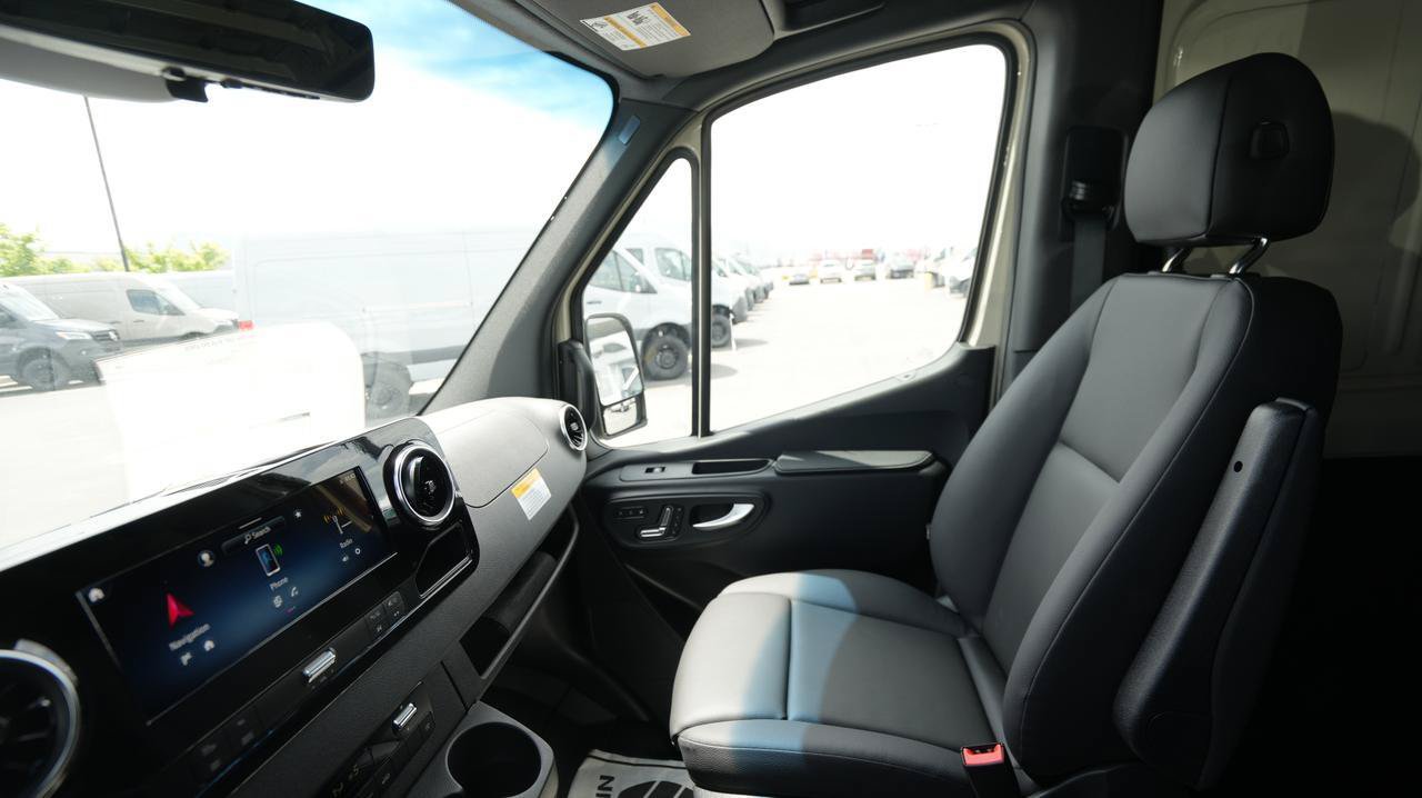 New 2026 Mercedes-Benz Sprinter 2500 image 15