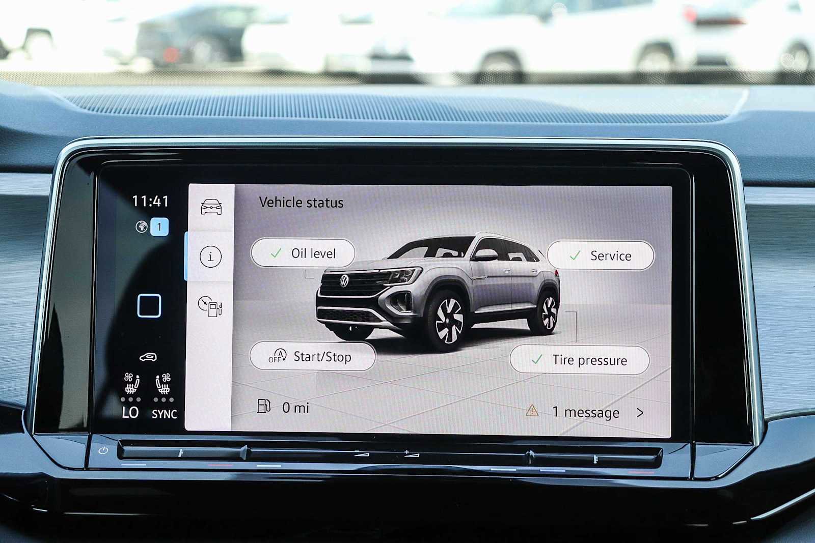 Used 2025 Volkswagen Atlas Cross Sport SE image 13